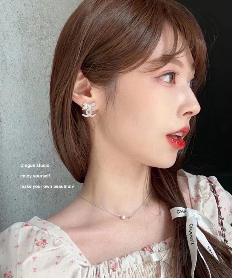 Ch**el earrings